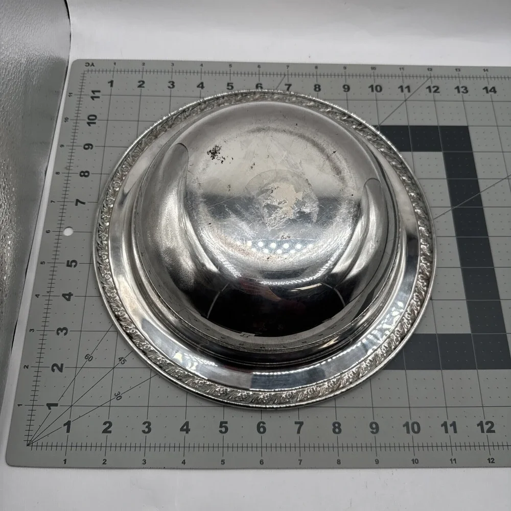 Wm. Rogers & Son Spring Flower Silverplate‎ Lidded Serving Dish #3062